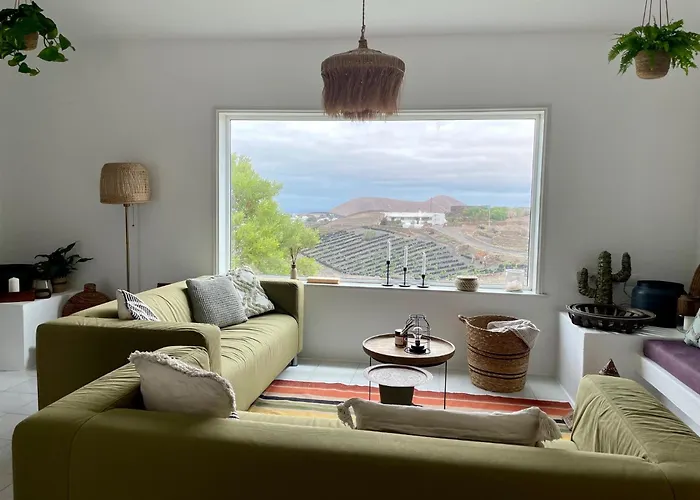 Scenic Views, Heated Pool, Vineyard - Casa Mavi Villa La Vegueta