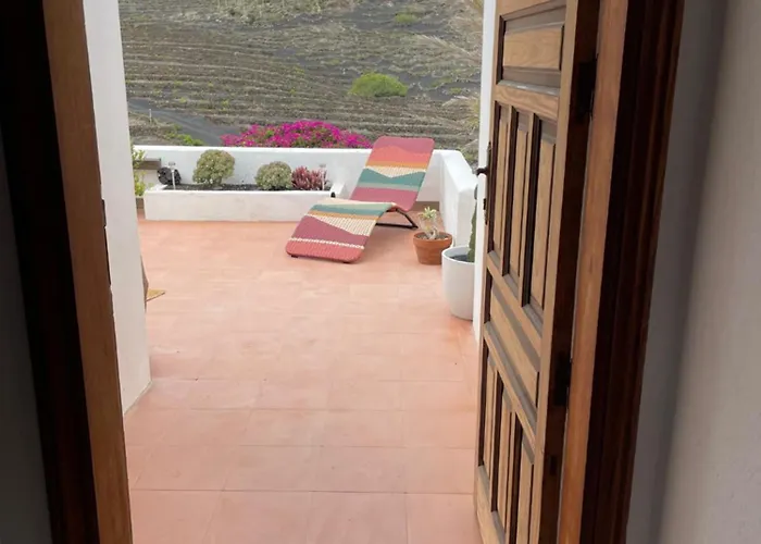 Villa Scenic Views, Heated Pool, Vineyard - Casa Mavi La Vegueta