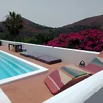 Scenic Views, Heated Pool, Vineyard - Casa Mavi فيلة La Vegueta