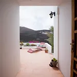 فيلة Scenic Views, Heated Pool, Vineyard - Casa Mavi
